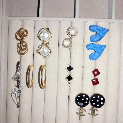 Classic Letter Stud Earrings photo review