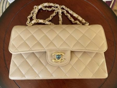 Ladies Classic Handbags Size: 25cm photo review