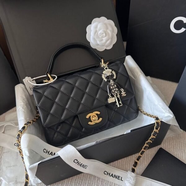 Chain Lattice Crossbody Bag Size: 23cm