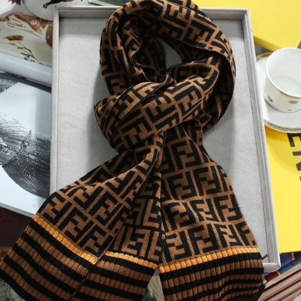 100% Cashmere Knitting Scarf Size: 30x180cm