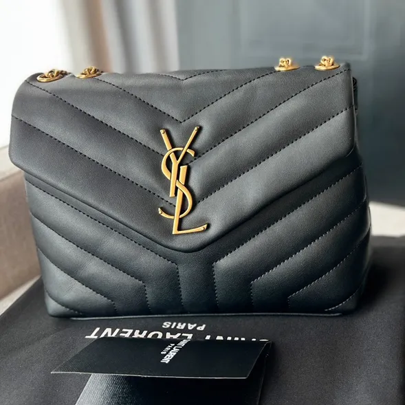 Leather Chain Shoulder Bag Size: 24cm