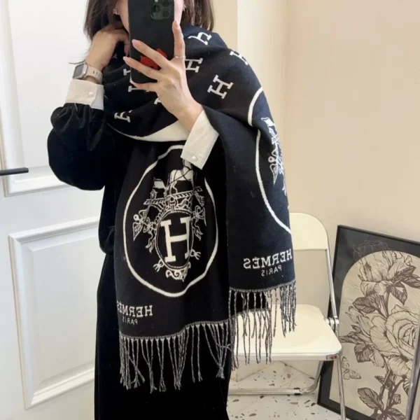 Fashion Soft Colorblock Scarf Size: 50x180cm