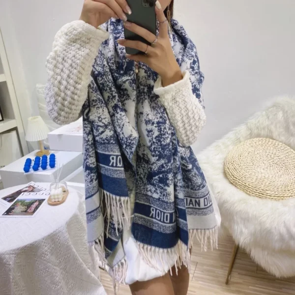 Animal Print Cashmere Scarf Size: 65x180cm