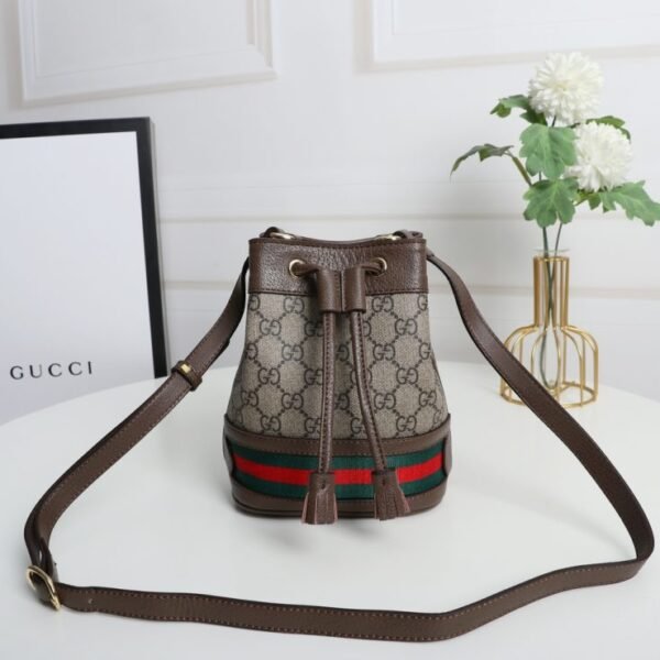Classic Mini Bucket Bag Size: 15x19x5cm
