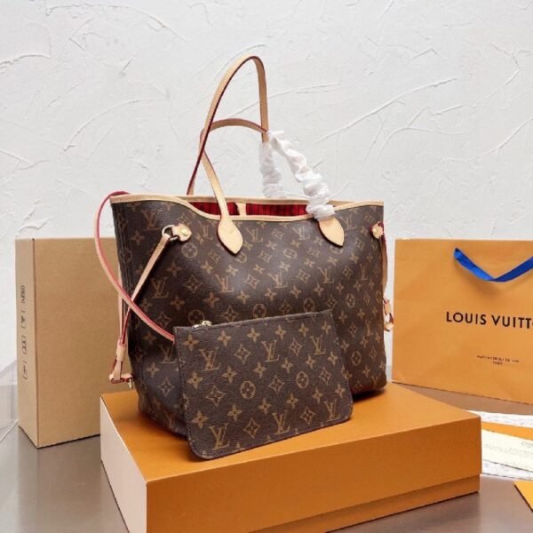 Classic Women Totes Bag Size: 32x29x17cm