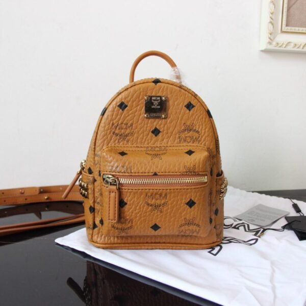 Medium Travel Bag Backpack Size: 33x27cm