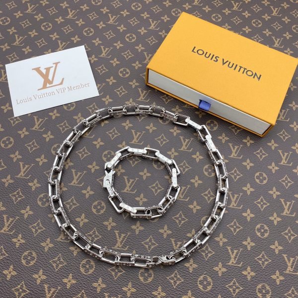 Classic Silver Bracelet & Necklace