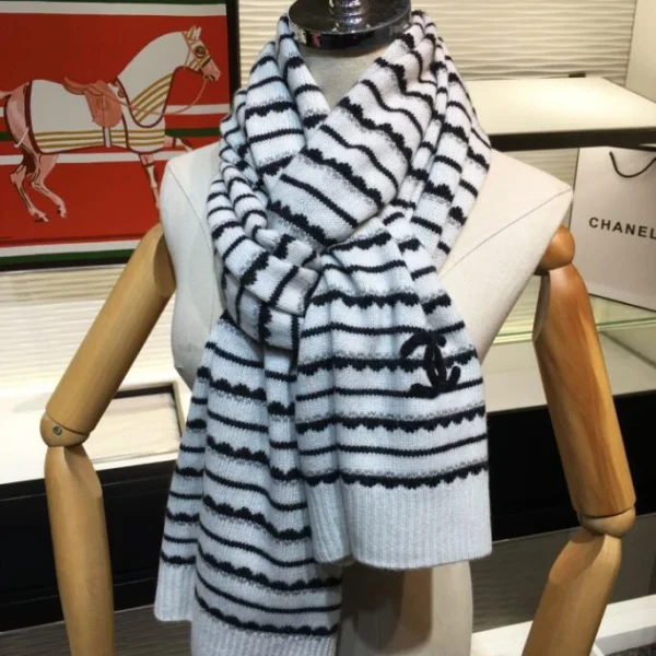 Cashmere Fashion Pattern Scarf Size: 50x190cm