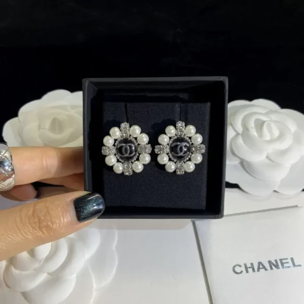 Retro Oil Drop Earrings