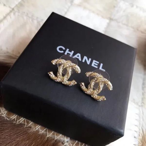 Spiral Diamond Stud Earrings