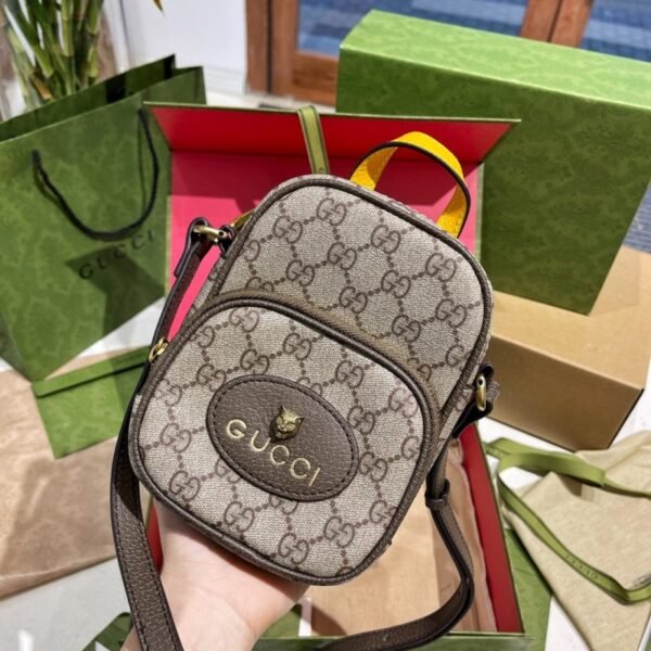 Neo Vintage Phone Camera Bag Size: 12x18cm