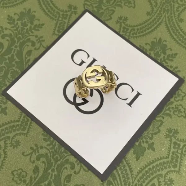 Fashion Interlocking Rings