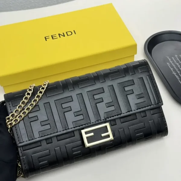 Classic Leather Handbags Wallet Size: 19×10.5×3.5cm