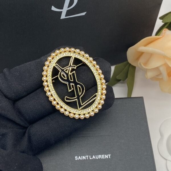 Pearl Circle Letter Brooch