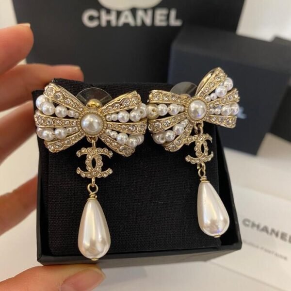Fashion Bow Pearl Earrings