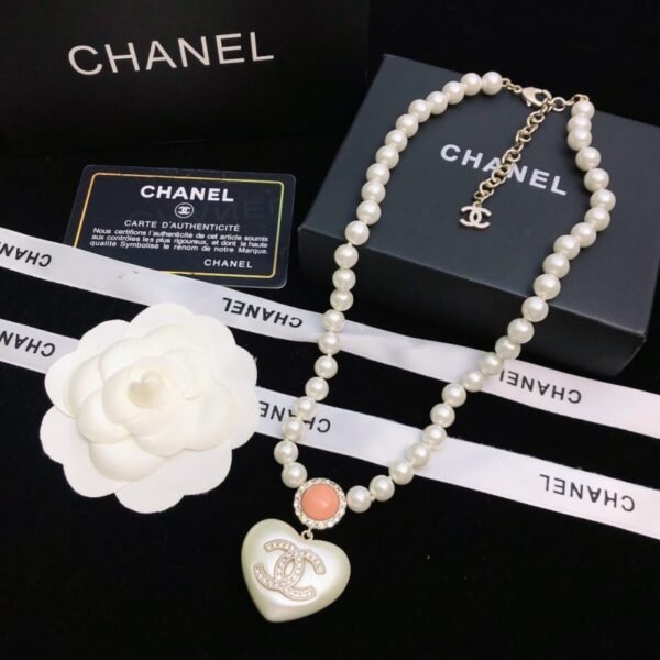 Heart Love Pearl Necklace