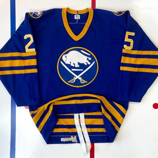 buffalo-sabres-1983-84-dave-andreychuk-nhl-hockey-jersey-48-large